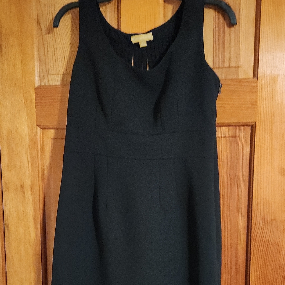 Chic Black Sleeveless Mini Dress